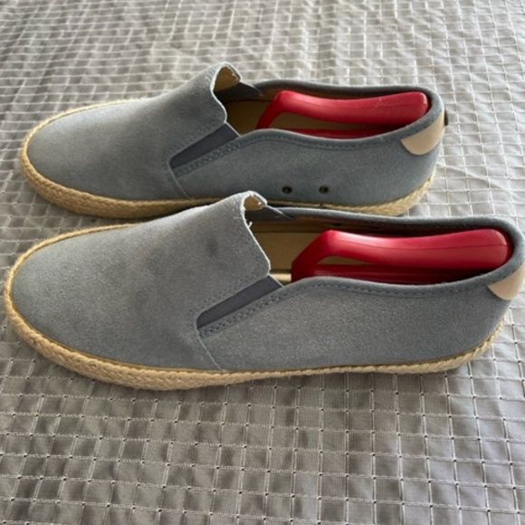ORIGINAL PENGUIN NEW SUEDE SLIP ON SIZE 9 - Picture 1 of 6